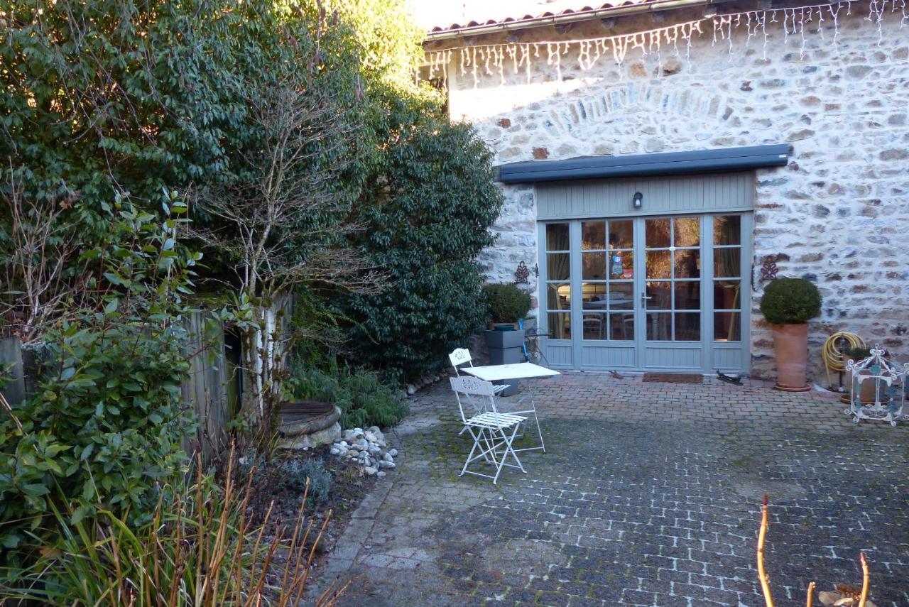 Gite Du Hameau D'Amignie Vernay Exterior photo